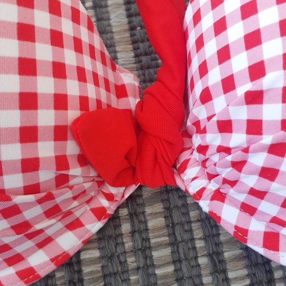 Gilly HIcks Bikini Set - Size S top, Size XS bottom - Picture 6 of 12